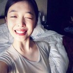 女아이돌의 자신감 넘치는 올백 <b>민낯</b> 셀카들