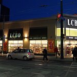 [LIFE]캐나다- 토론토,  술? Why <b>not</b>? 사지 뭐 까짓거