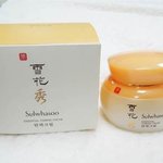 피부 속을 가득 채우는 설화수 탄력 크림, 환절기 내 피부를 부탁해...