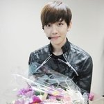 [백현] 꽃님들 이사진 고화질좀ㅠㅠ