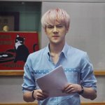 [EXO] 세훈이 어깨는 많이 <b>뾰족</b>하다