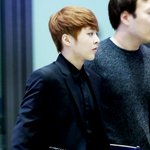 [시우민] 눈부신 민석이 <b>옆태</b>ㅠㅜ