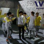 [EXO] 써니텐 완전체사진이다....