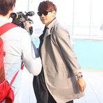 트렌치코트가 좀 짧아 보이는 비