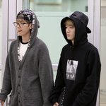 [EXO] <b>동네</b> 슈퍼가는 애랑 <b>학원</b>가는 애