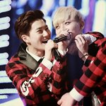 [EXO] 엄마 아들 라인 보세요~~~~~