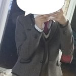 이교복에 어울리는 <b>겉옷</b> 색낄은 모가있을까요?