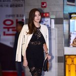 [한채영] 시사회를 시상식으로 만든 한채영 미모 역시 레전드 !...