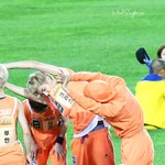 [카이] 얘는 무슨 <b>스트레칭</b>도