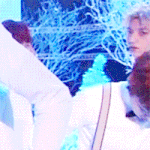 [시우민] 바지정리하는 밍쏙ㅠㅠㅠㅠㅠㅠㅠㅠㅠ