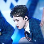 [CHEN] <b>와우</b>... 2명 남았다!!!! 어제 팬싸에서 많이 입덕한듯...