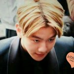 [백현] 대박......씹<b>덕사</b>.....어쩔수없다.....ㅇ<-<