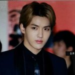[EXO] 크리스는 뭐 결제하러 오셨나
