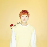 [시우민] 이거 배경할래? <b>하하</b>