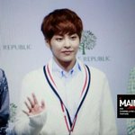 [시우민] 와....무슨 회사에 새로들어온 신입사원같음