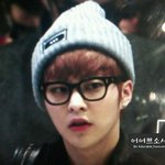 [시우민] <b>자다</b>가 민석이 입국 사진보고 잠 확 깸ㅜㅜ