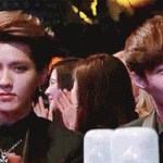 [크리스] 레이톡에서 <b>놀러</b>왓어요~~