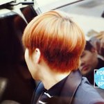 [시우민] 뭐 뒷<b>통수</b>까지이쁘겟어?