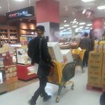 [세훈] <b>타오</b> 찬열 세훈 마트 사생사진