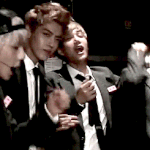 [카이] <b>종인</b>이 1위 계속시켜줘야겠다ㅋㅋ