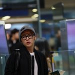 [시우민] 나도 <b>민석</b>이 안경 사고싶당...ㅠ.ㅠ