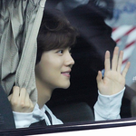 [루한] <b>포텐</b>터지는 루한이의 인사법