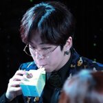 [블락비] 얼굴이작은거야 <b>우유</b>가큰거야