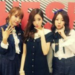 가운데 크리스탈 <b>닮음</b>