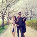 [EXO] 찬열이 <b>가족</b><b>사진</b>인데 여기서 구씹이 나올게있냐?