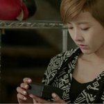 김유리, <b>화려</b>한 목걸이 여배우 포스 장난아니네~
