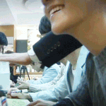 [백현] 눈에<b>먼지</b>들어가서불어달라고하니까