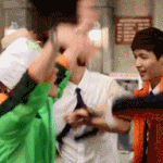 [시우민] 댄스<b>배틀</b>하라니깐~~~~