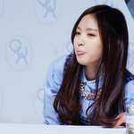 메롱 하는 <b>손나은</b> 귀엽다