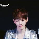 [EXO] 이거는 <b>포</b><b>샵</b>일까 화장일까 진짜 순둥한걸까