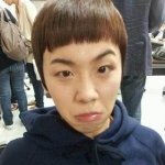 [블락비] <b>태이</b>라 아까 숨바꼭질할때 두고와서 미아내