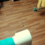 바닥장판에 <b>냄비</b>탄자국이생겼어요ㅠㅠ도움요청합니다