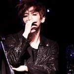 [백현] ㅠㅠ꽃님들 나좀 도와줘!