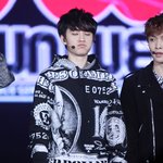 [EXO] 경수는 참 <b>옷</b>을....