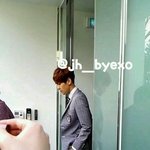 [백현] ㅅㅅㅈㅇ)교복입고 머리짜르고염색한 백현이