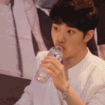 [EXO] 내얼굴보고.<b>gif</b>
