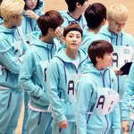 [시우민] 나 이아육대사진지금봤어..