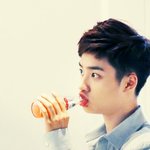 [EXO] 애기가 <b>우유</b>먹는거랑 똑같네