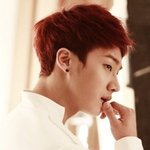 <b>입술</b> 만지고 있는 男아이돌 사진들