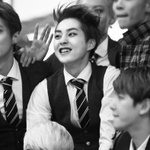 [시우민] 요새 힘들고 적응잘못하는 웅녀들 들어와봐