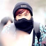 쌩얼로 출근하는 아이돌 모음.jpg