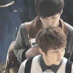 [시우민] 슈<b>통수</b>에 바람부는 레이