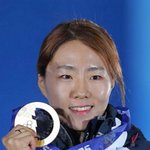 시스루 입고 화보 찍은 이상화, 몸매도 금메달급~