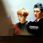 [시우민] 나 일하다 말고 <b>오열</b>한다,,,,ㅠㅠ