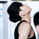 [타오] 타오야 고개 그르케 뒤로 젖히는거 아냐...