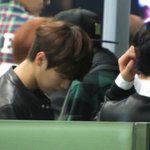 [EXO] 아까사진빨간줄없는거달라그런애들어와